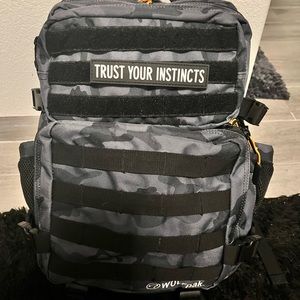 WolfPak 25L workout backpack